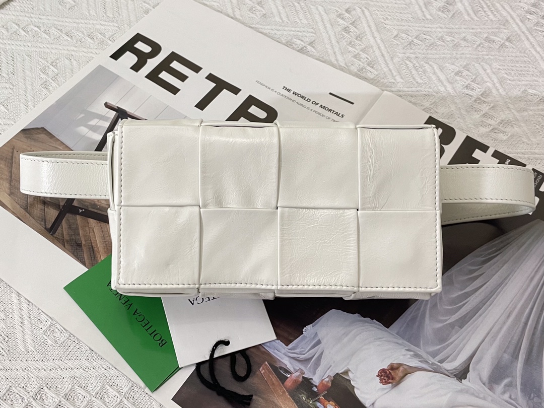 Mini Cassette Intreccio Leather Belt Bag White